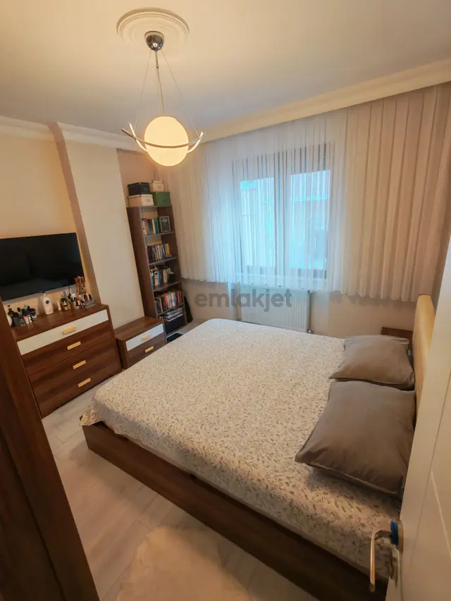 Sahibinden Gültepe'de 4+2 Dublex, Ayrı Girişli, Metrobüse 5dk. 5