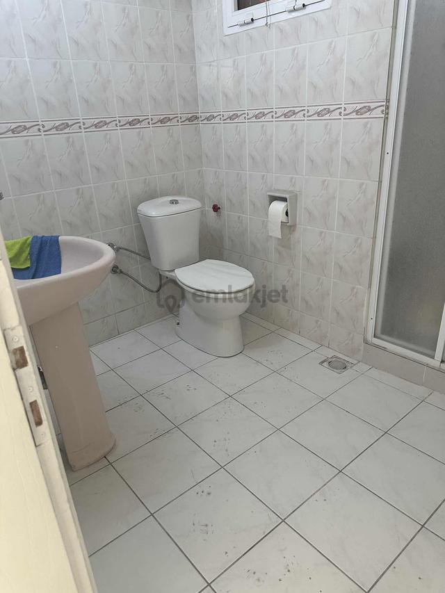 Bayraklı Tepekule Mah Cumartesi Pazarı Yakını 2 Adet Daire 3
