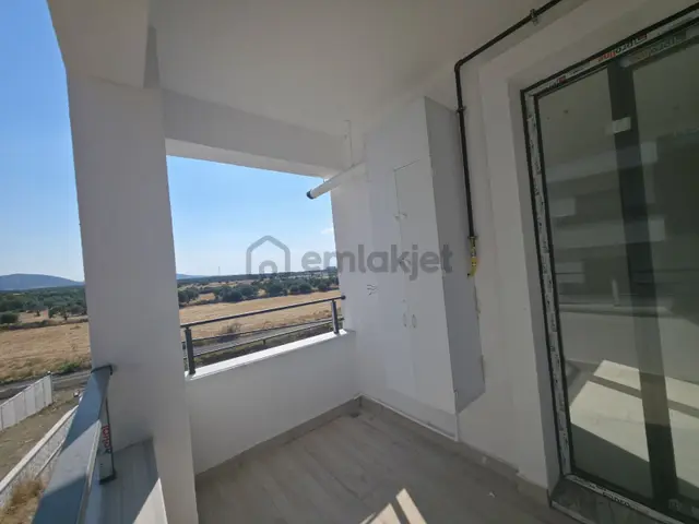 Cumhuriyet Mh. De Kiralık Sıfır 2+1 Daire Arakat 2