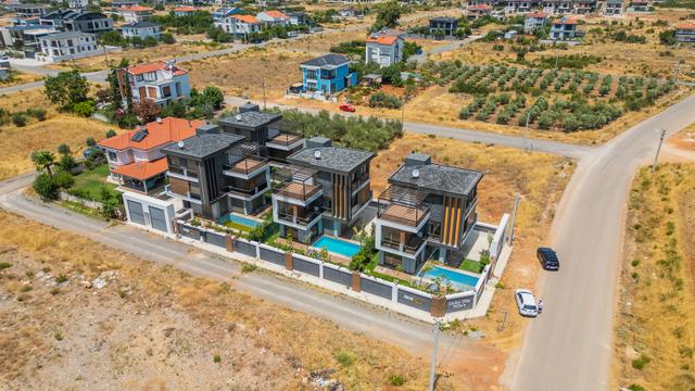 Döşemealtı Altınkale'de Sıfır Müstakil Havuzlu Satılık 4+1 Villa 4