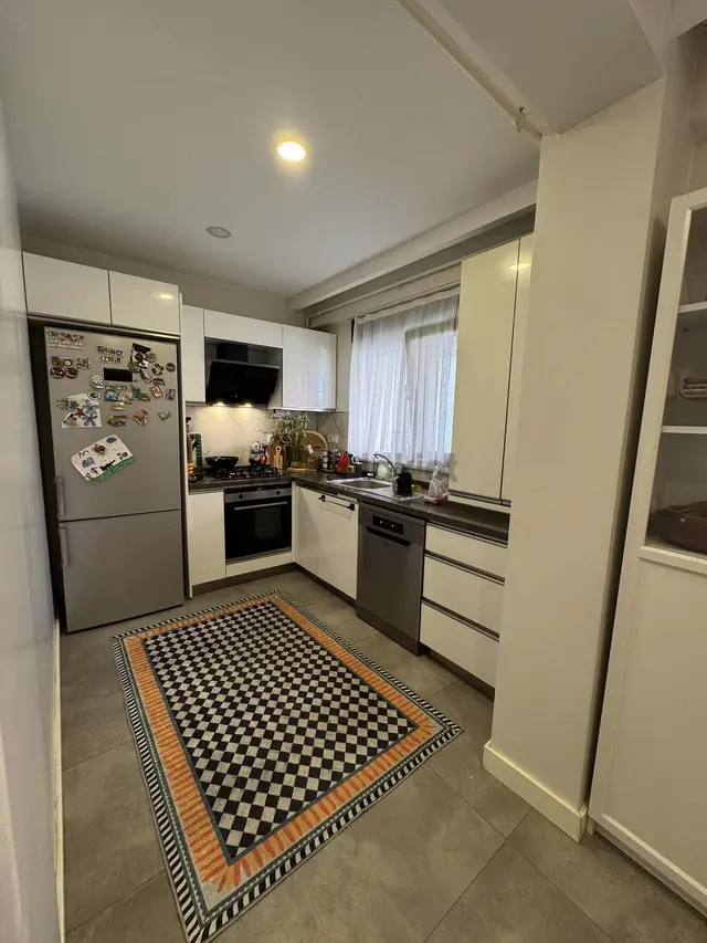 Üsküdar Güzeltepe Çamlıktepe Mevki Yeni Butik Bina 3+1 Kiralık 5