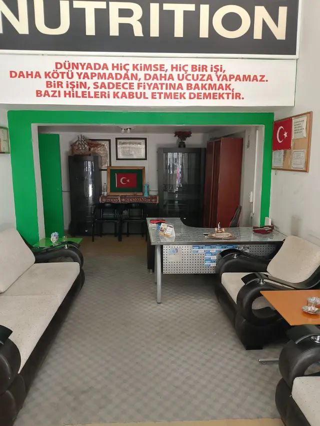 Aydın Söke Yenicami Mah. Merkezde İki Katlı Wc Ve Lavabosu Bulunan Düz Giriş Satılık Dükkan 1