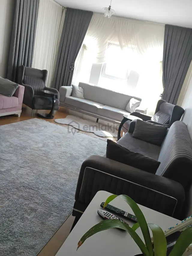 Ilgında Merkezi Konumda Güney Cephede Siteiçi 3+1 Daire 5