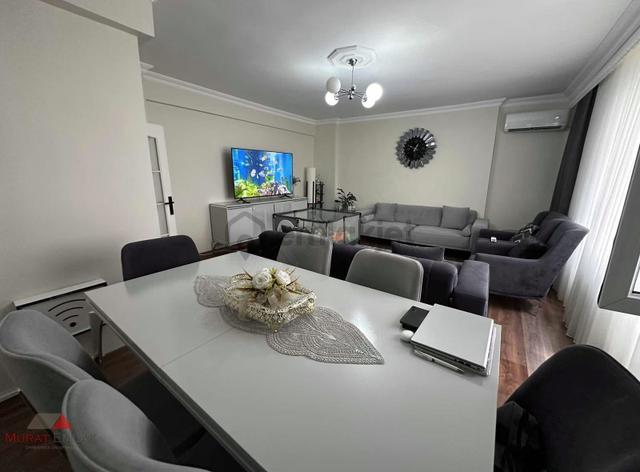 Murat Emlak'tan Site İçi Yatırımlık 2.kat Balkonlu Satılık Daire 5