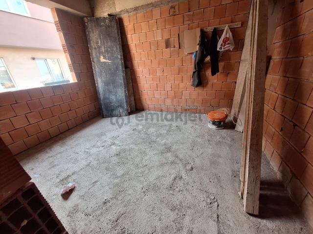 Pendik Esenler Mahallesi'nde Satılık 2+1 Sıfır Daire İnşaat Halinde 3 Daire Mevcuttur 2,3,5 Katlar 3