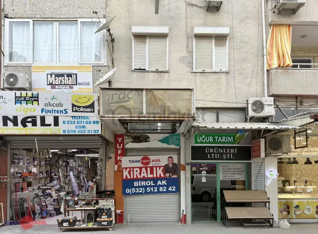Dikili En Hareketli Bölgesi Adnan Menderes Cad. Kiralık Dükkan