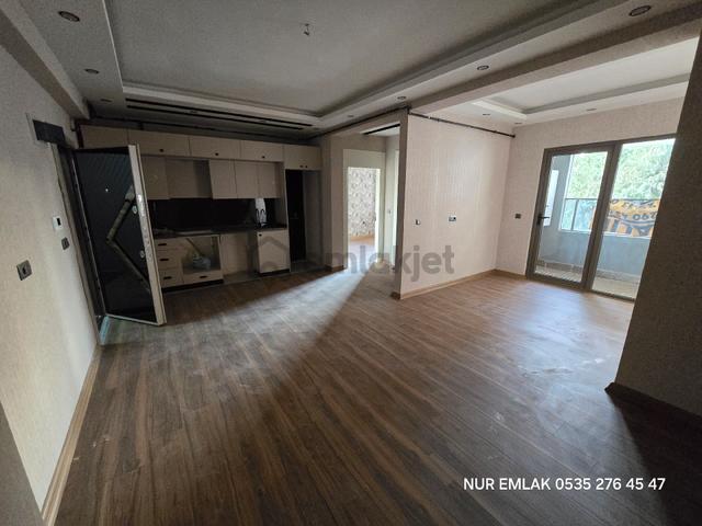 35 Mt Osmanlı Pastanesi Yukarısı 2.35 Mt Yolda 1+1 Kiralık Daire 2