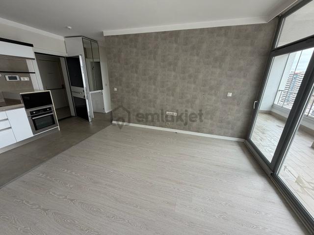 Cumhuriyet Mh. Atayıldız Göldelüx 2'de Havuzlu Kiralık 1+1 Daire 3