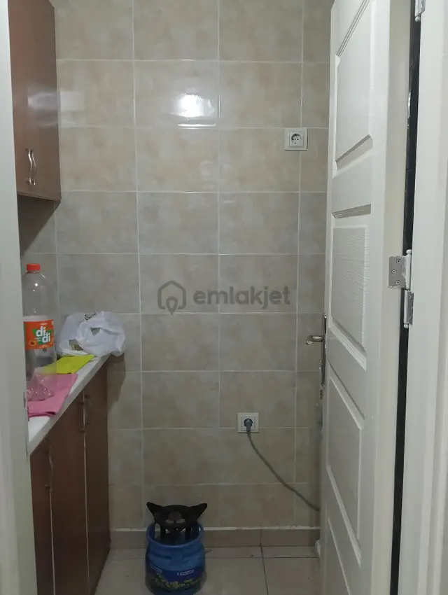 Akyol Gayrimenkul Den Kkiralık Mücahitler De Ofis Veya Daire 1+1 4