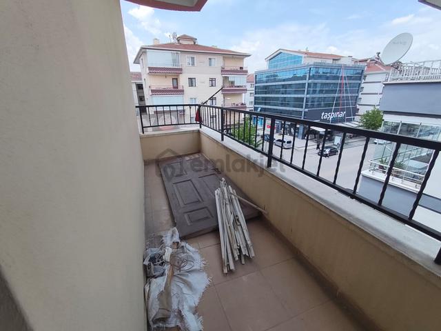 Yılmaz Gayrimenkulden Cadde Üzeri Kiralık 2+1 Yapılı Cadde Üzeri 5