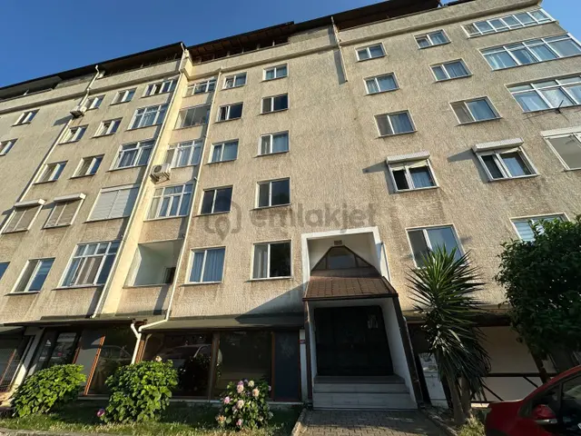 Tuzla Hayat Zirvekent 1 Sitesi’nde Havuz Cepheli 3+1 Kiralık Daire 2