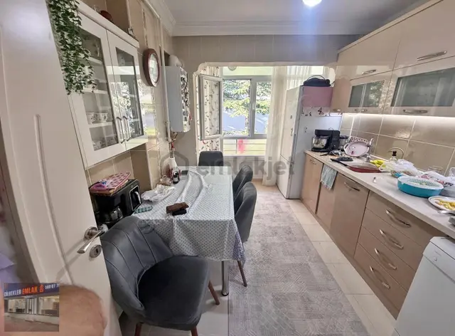 Itri Cadde Yakını 3+1 Son Kat'ta Asansör'lü Geniş M2 Çift Balkon