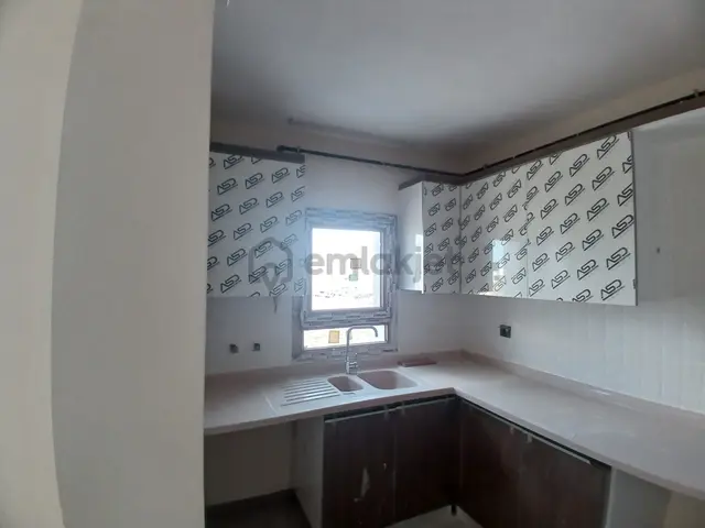 Adana Sarıçam Buruk Tokilerde Yola Yakın Yemek Odalı 2,5 +1 Kiralık Sıfır Kullanılmamış Daire 4