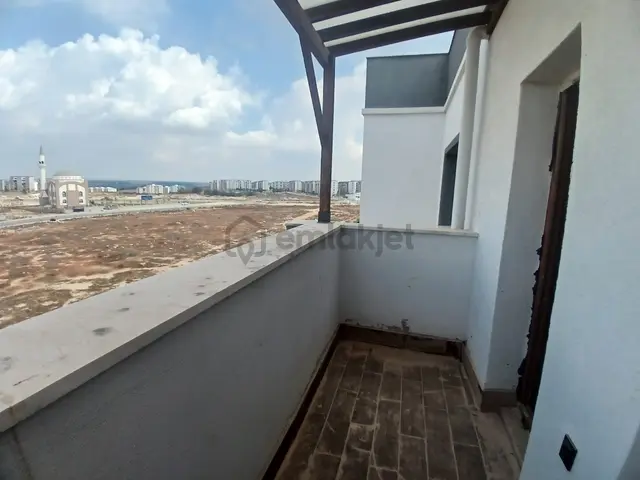 Adana Sarıçam Buruk Tokilerde Yola Yakın Yemek Odalı 2,5 +1 Kiralık Sıfır Kullanılmamış Daire 2