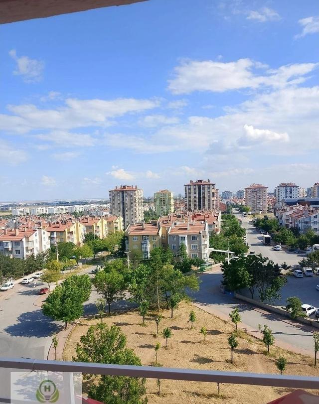 Bosna Karakol Yanı Satılık 3+1 Arakat Daıre 2