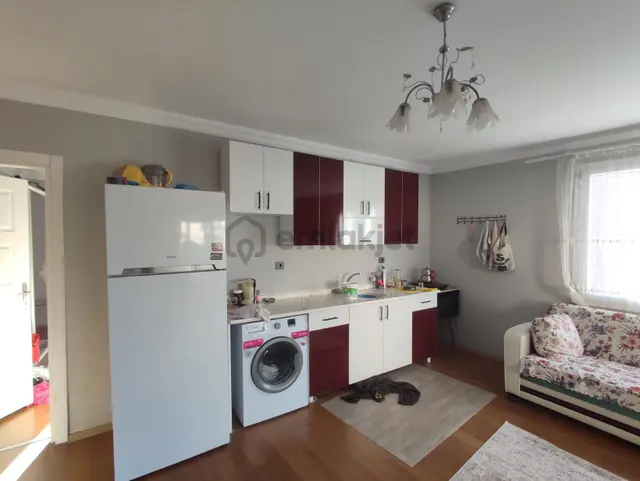 Yeşilyurt Kapalı Pazar Civarı 1+1 Eşyalı Kiralık Daire 1