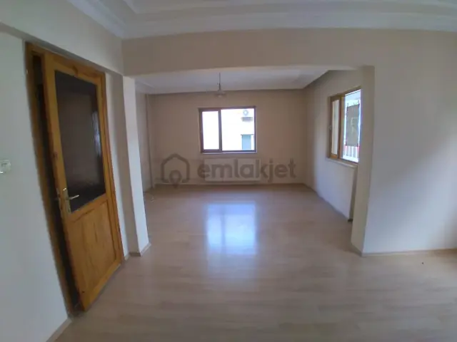 Ender Uysal Gayrimenkulden Kınıklı Da Foruma 1 Dakika Kiralık Asansörlü Arakat Daire.... 3