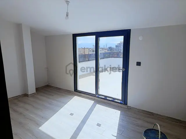 Akçay Doruk'tan Zeytinli'de Kapalı Otoparklı 3+1 Dubleks 4