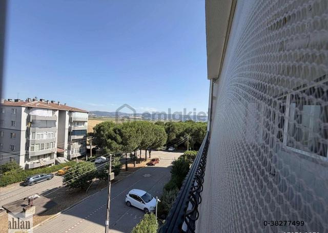 Şahlan Emlaktan Satılık Çiçekkent Sitesinde Arakat Daire 2