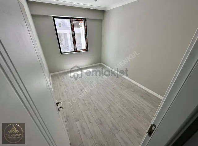 Yc Group'tan Oturuma Hazır Havuzlu Site'de Daire 2