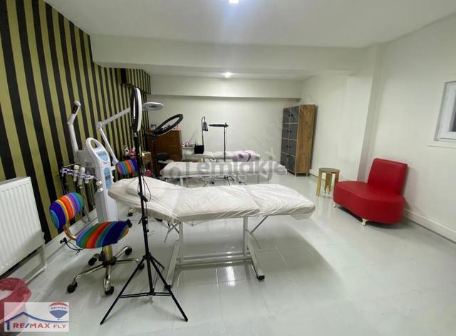 Sarıyer'de Devren Kiralık 250 M2 Güzellik Merkezi 3