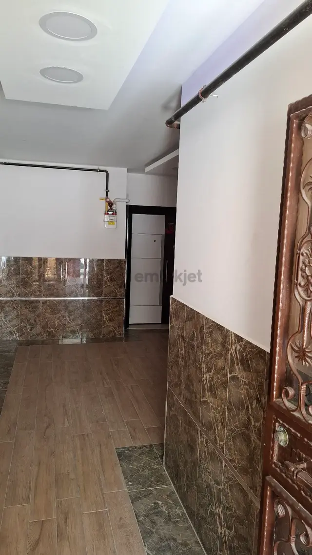 Merkezde Geniş Daire 3