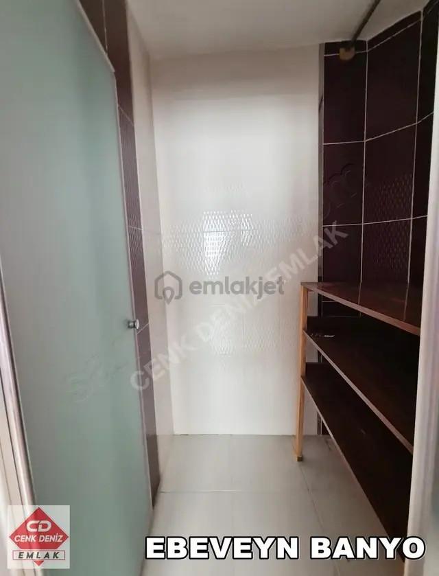 Sancaktepe Göbekte Geniş Daire 2-banyolu 3.kat Asansörlü Kiralık 3