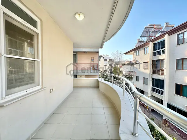 ꧁ay Emlaktan꧂akçay'da Arakat Ayrı Mutfak Denize Sadece 300 Metre Satılık 2+1 Daire 2