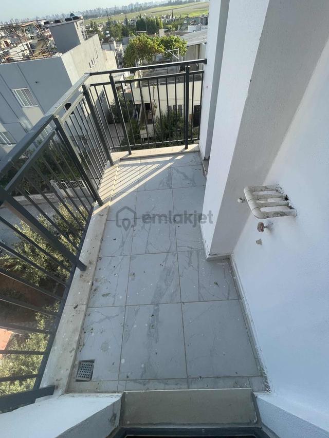 Catalan Bulv.unıversıte Yakını Azkatlı Esyalı Balkonlu Lux1+1 4