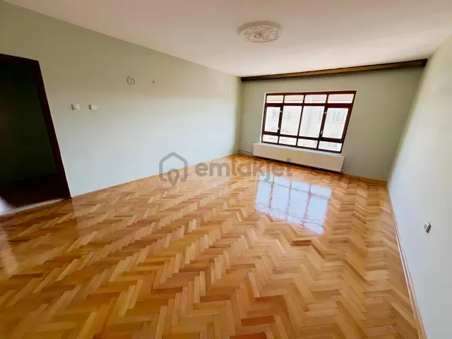 Etimesgut İstasyonda Güney Cepheli 3+1 Kiralık 1