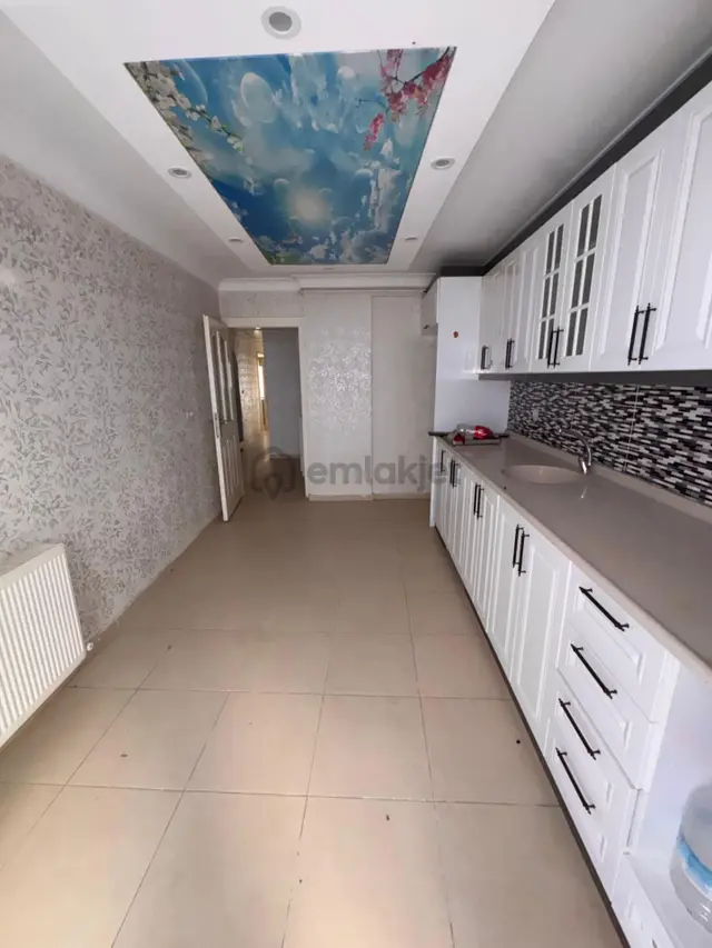 Acil Satılıknturgutlu Subaşı Mahallesinde 115 M2 3+1 Doğalgazlı Asansörlü 4.kat 7/8 Yıllık Daire 4