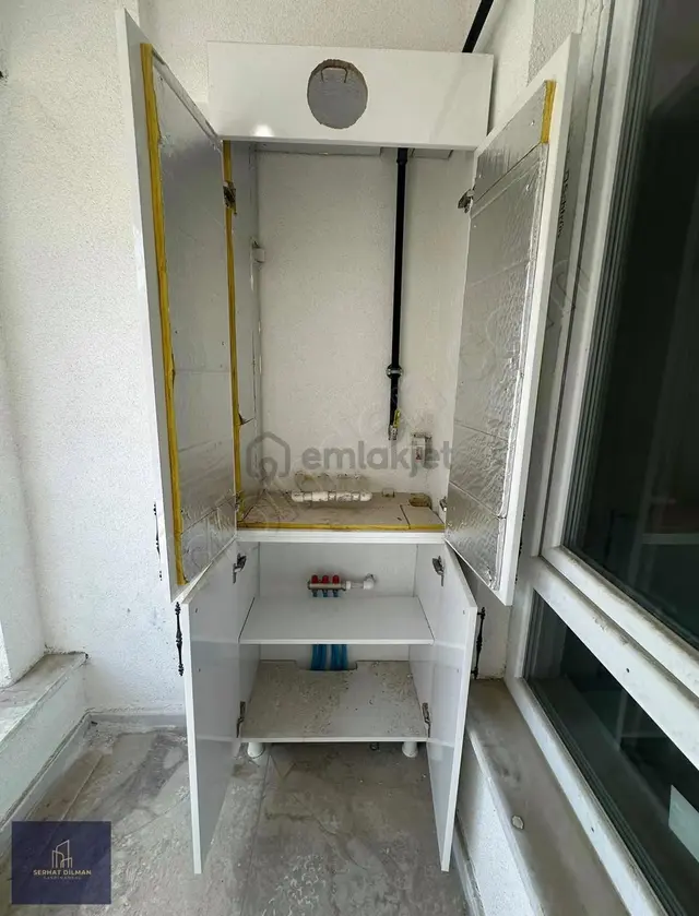 71 Evler Mahallesinde Şehir Hastanesi Yakını Satılık 1+1 Daire 3