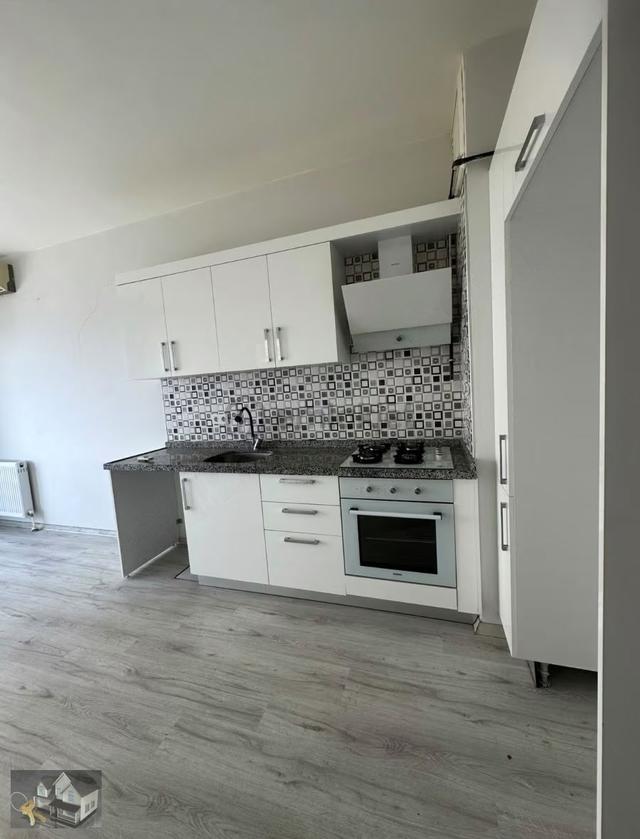Metroya Komşu Site İçi 1+1 Fırsattır Kaçmaz 4