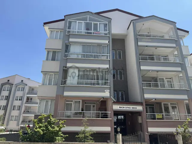 Sağlam Emlaktan Uydukent Devlet Hastanesine Yakın Satılık Daire 2