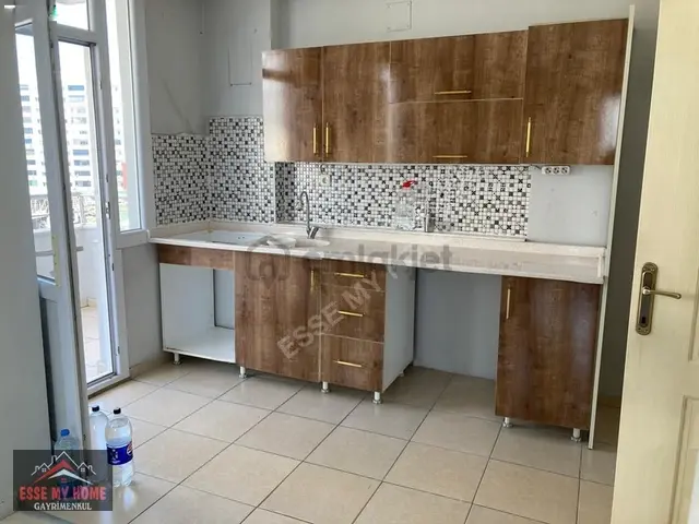 Esse My Home Dan Kıyıboyu Fevzipaşa Da 2+1 Geniş Kapalı Mutfak