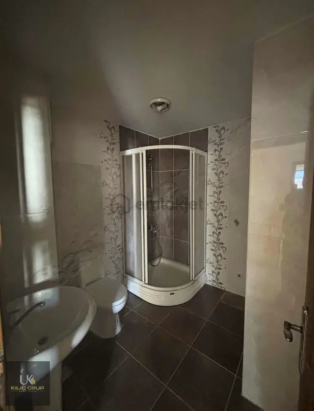 Körfez'de Site İçinde Kiralık Dubleks 3