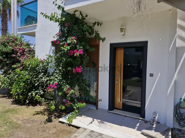 Bodrum Kadıkalesinde Denize Sıfır 2+1 Fırsat Bahce Katı 5