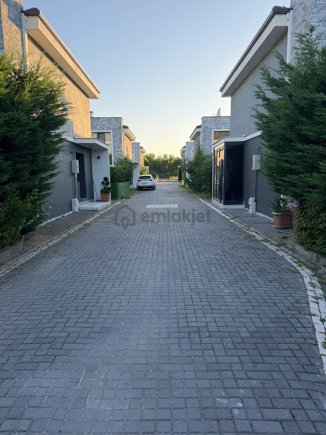 Lüks Eşyalı-site İçinde-müstakil Kiralık Villa 3