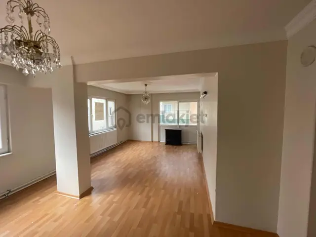 Emlak Center'dan Göktaşlı Mah Satılık 3+1 Daire 3