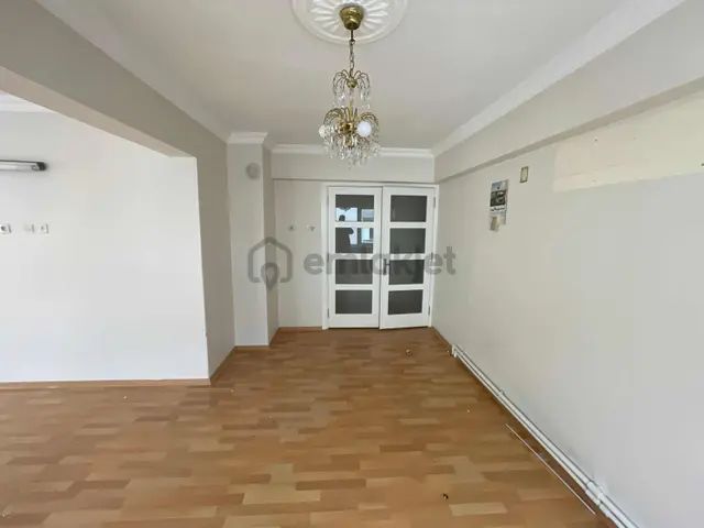 Emlak Center'dan Göktaşlı Mah Satılık 3+1 Daire 4