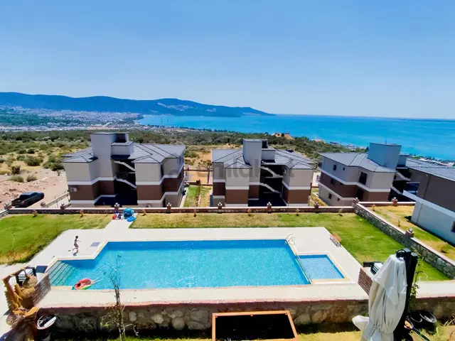 Didim Akbükte Full Deniz Manzaralı Sitede Satılık Yazlık Daire 2