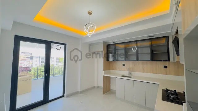Kc Emlaktan Site İçerisinde Sıfır 3+1 Kiralık Daire 2