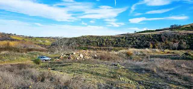 **tekirdağ Topağaç Mahallesinde**2.000 M2 Villa İmarlı**fırsat-kelepir Arsa** 3