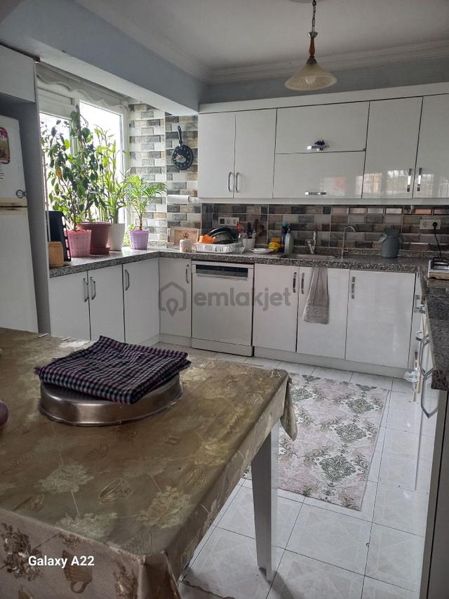 Aydın Söke Konak Mahallesinde 3+1 130 M2 Dogalgazlı Satılık Daıre 1