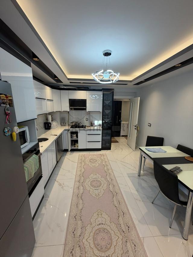 Çamlıca'da Özel Garajlı Ve Ebeveyn Banyolu 3+1 Satılık Daire 5