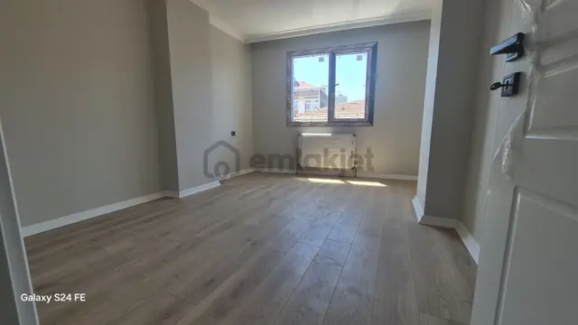 2+1 Satılık Daire Mehmet Akif Mahalesi Çekmeköy 3