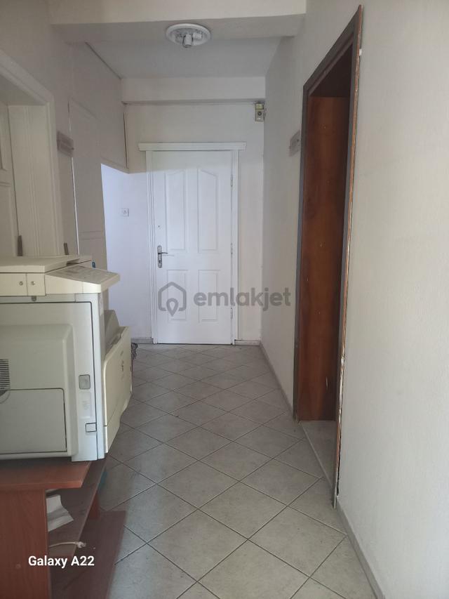 Aydın Söke Carsı Merkezde Kiralık Ofıs İs Yeri 4
