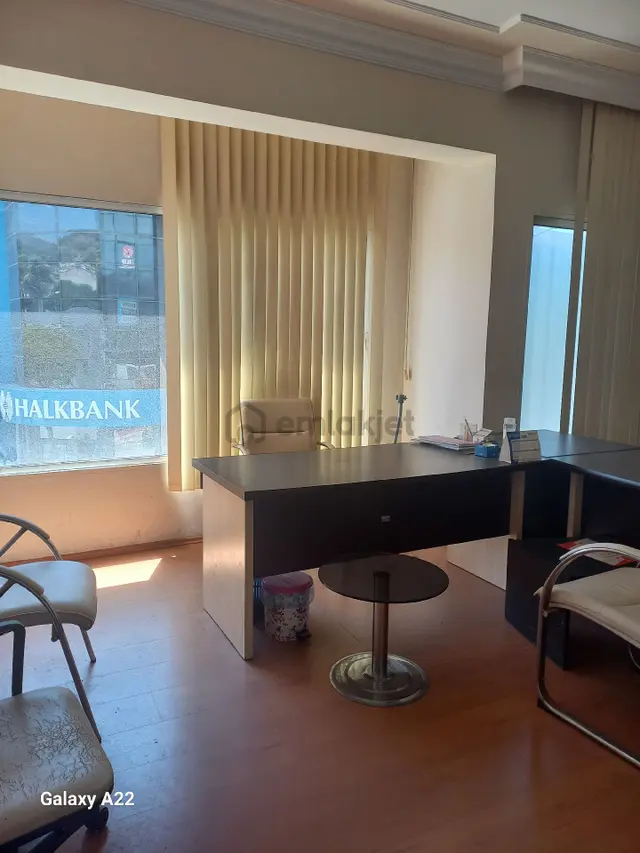 Aydın Söke Carsı Merkezde Kiralık Ofıs İs Yeri 3