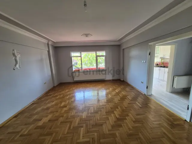 Karakaş Mahallesi Edirne Yolu Üzerinde 3+1 Kiralık Daire 4
