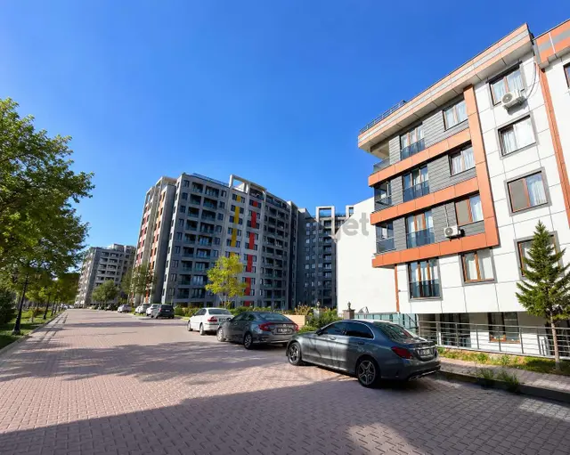 Beylikdüzü Yakupluda Kiralık Ön Cephe 2+1 Boş Daire 1
